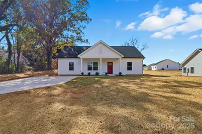 126 N Main Street, Granite Falls, NC 28630 - Photo 1