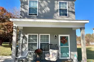 1781 17th Ave NE, Hickory, NC 28601 - Photo 1