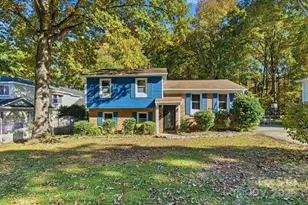 814 Dobson Dr, Charlotte, NC 28213 - Photo 1