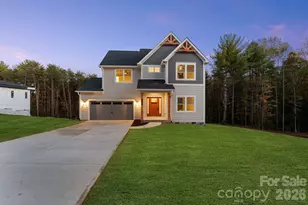 5729 Selkirk Dr, Hickory, NC 28601 - Photo 1