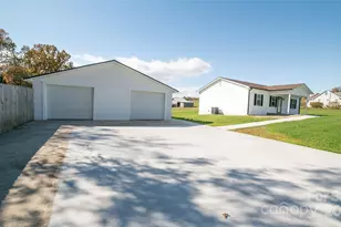 5894 Fisher Davis Rd, Morganton, NC 28655 - Photo 1