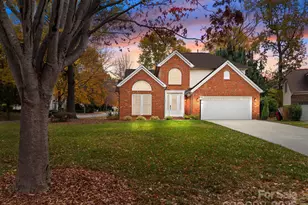 102 Lake Davidson Cir, Davidson, NC 28036 - Photo 1