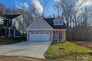 23 Red Rdg Ln, Black Mountain, NC 28711 - Photo 1