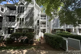 2518 Cranbrook Ln, Charlotte, NC 28207 - Photo 1