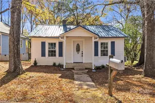 1125 Wilmington Ave, Statesville, NC 28677 - Photo 1
