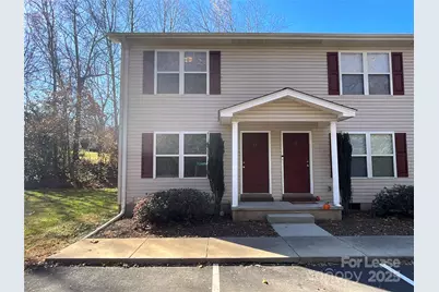 1520 N Main Avenue #17, Newton, NC 28658 - Photo 1