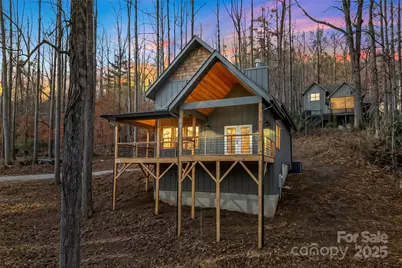 457 Blue Ridge Drive N, Marion, NC 28752 - Photo 1