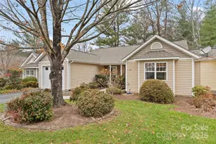 264 Charlestown Dr, Hendersonville, NC 28792 - Photo 1