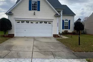 3823 Thomas Ridge Dr, Charlotte, NC 28269 - Photo 1