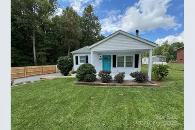 318 Lake Montonia Road, Kings Mountain, NC 28086 - Photo 1