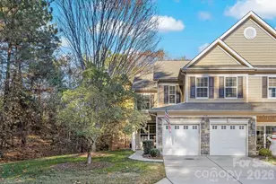 718 Deerbrook Ln, Tega Cay, SC 29708 - Photo 1