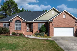 1769 31st Ave Ln NE, Hickory, NC 28601 - Photo 1