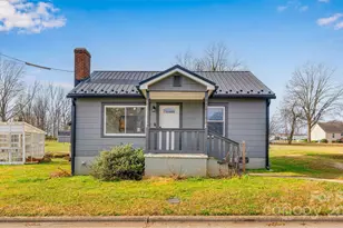 111 North Ave, Troutman, NC 28166 - Photo 1