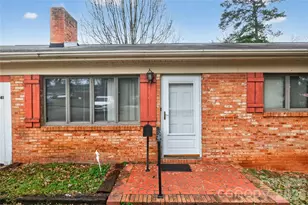 1041 Watts Dr, Charlotte, NC 28216 - Photo 1