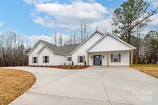 2102 Whitworth Rd, Cherryville, NC 28021 - Photo 1