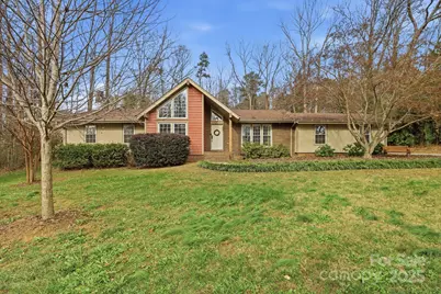301 Chestnut Lane, Statesville, NC 28625 - Photo 1