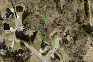 4853 33rd St Ct NE, Hickory, NC 28601 - Photo 1