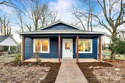 410 24th Street SW, Hickory, NC 28602 - Photo 1