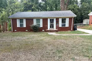 3900 Crestridge Dr, Charlotte, NC 28217 - Photo 1