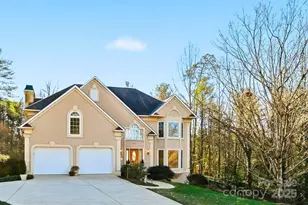 133 37th Ave Pl NW, Hickory, NC 28601 - Photo 1