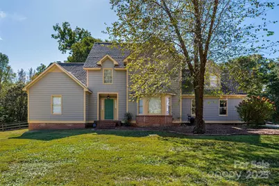 8211 Prince Valiant Drive, Waxhaw, NC 28173 - Photo 1