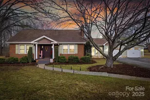 591 1st Ave Dr SE, Taylorsville, NC 28681 - Photo 1