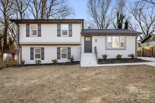 6133 Eagle Peak Dr, Charlotte, NC 28214 - Photo 1