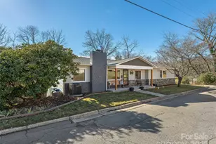 133 Axley St, Canton, NC 28716 - Photo 1