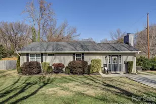 204 W Elliott St, Fort Mill, SC 29715 - Photo 1