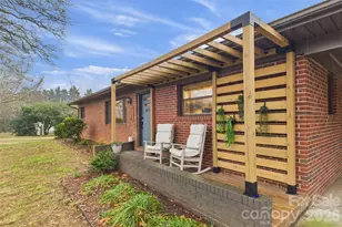 3115 Falling Creek Road NE, Hickory, NC 28601 - Photo 1