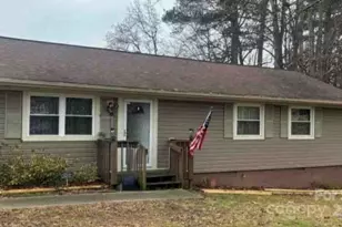 203 Buckskin Dr, Gastonia, NC 28052 - Photo 1