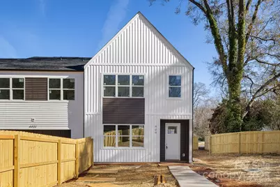 909 S Hoskins Road, Charlotte, NC 28208 - Photo 1