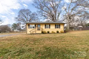 806 Walnut St, Belmont, NC 28012 - Photo 1