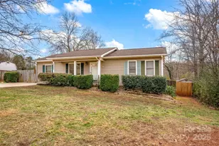 5609 Linville Dr, Hickory, NC 28602 - Photo 1