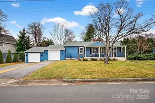 109 Mountain St, Black Mountain, NC 28711 - Photo 1