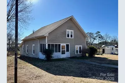 555 Falls Avenue, Granite Falls, NC 28630 - Photo 1