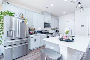 126 Guardian Gate Dr, Mooresville, NC 28115 - Photo 1