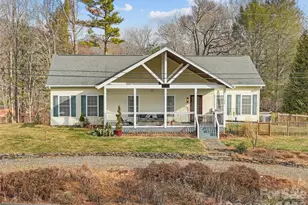 274 White Oak Cir, Burnsville, NC 28714 - Photo 1