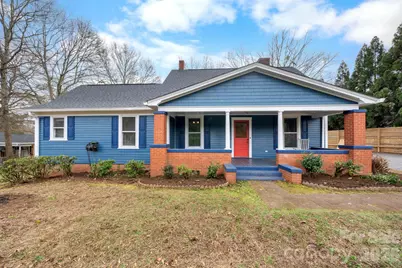 925 12th Avenue NW, Hickory, NC 28601 - Photo 1
