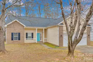 311 Margaret Kelly Ct, Charlotte, NC 28216 - Photo 1
