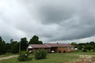 946 Shoal Rd, Lincolnton, NC 28092 - Photo 1