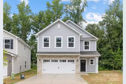 315 E Glendale Avenue, Mount Holly, NC 28120 - Photo 1
