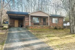 101 Poteat Dr, Morganton, NC 28655 - Photo 1