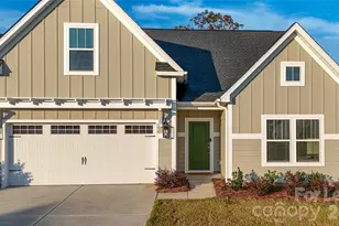 173 Tillery Ct, Mount Gilead, NC 27306 - Photo 1