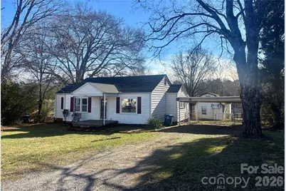 2145 14th Avenue SW, Hickory, NC 28602 - Photo 1