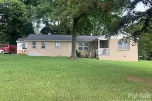 3800 Plainview Rd, Charlotte, NC 28208 - Photo 1