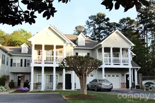 1364 21st Ave NE, Hickory, NC 28601 - Photo 1