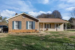 9113 Darius Ct, Charlotte, NC 28227 - Photo 1