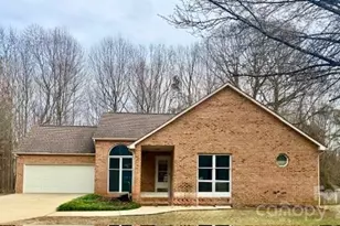 152 Kingfisher Dr, Mooresville, NC 28117 - Photo 1