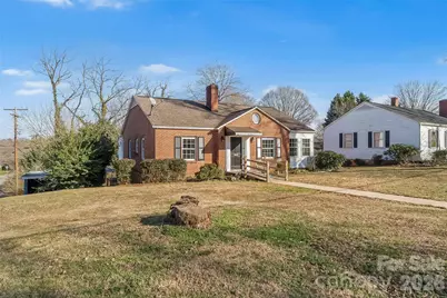 1474 12th Street Drive NW, Hickory, NC 28601 - Photo 1